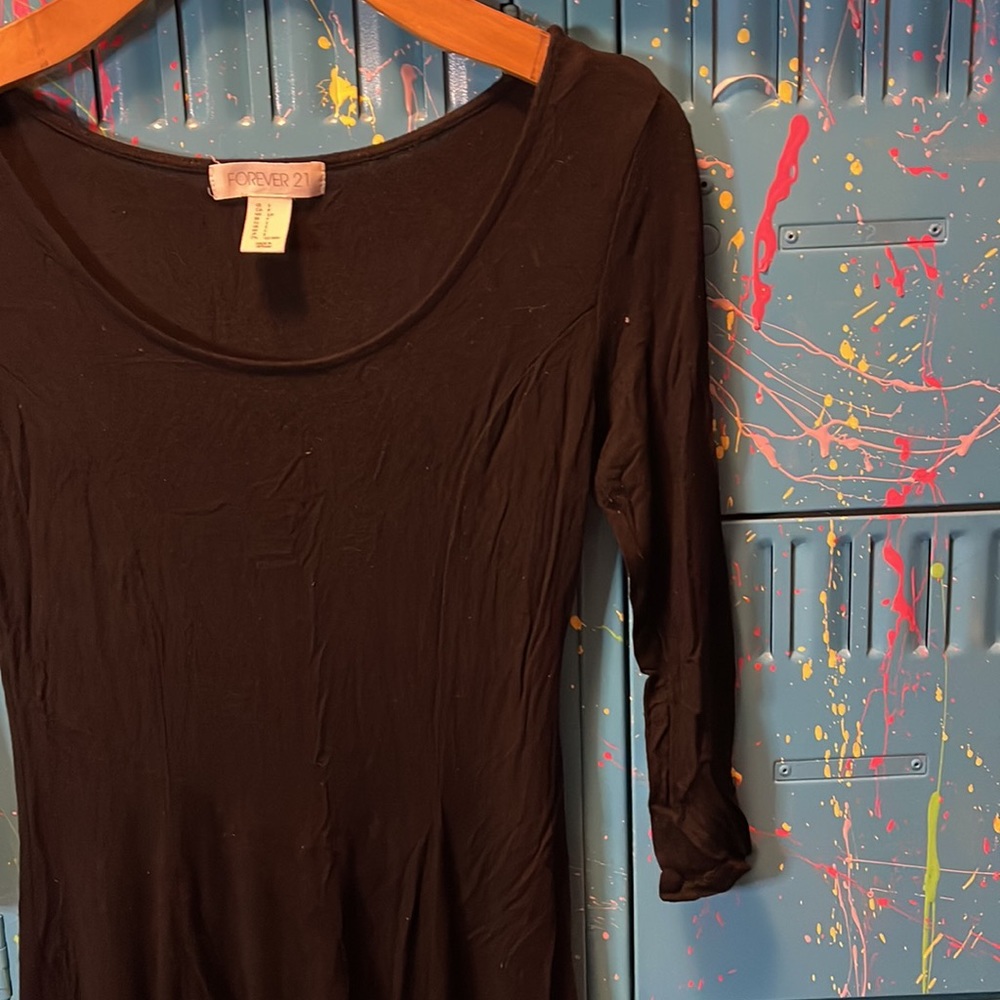 💰🚨CLEARANCE 🚨💰 
Long sleeve black dress. A staple need for every closet! B327